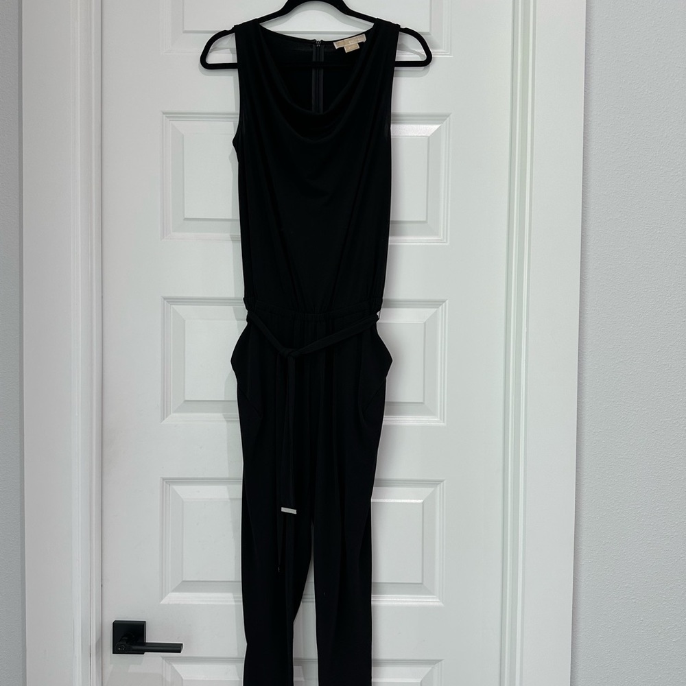 Elegant Black Sleeveless Jumpsuit